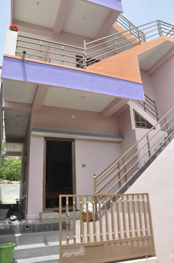 Classic Homestay Hampi Exteriér fotografie